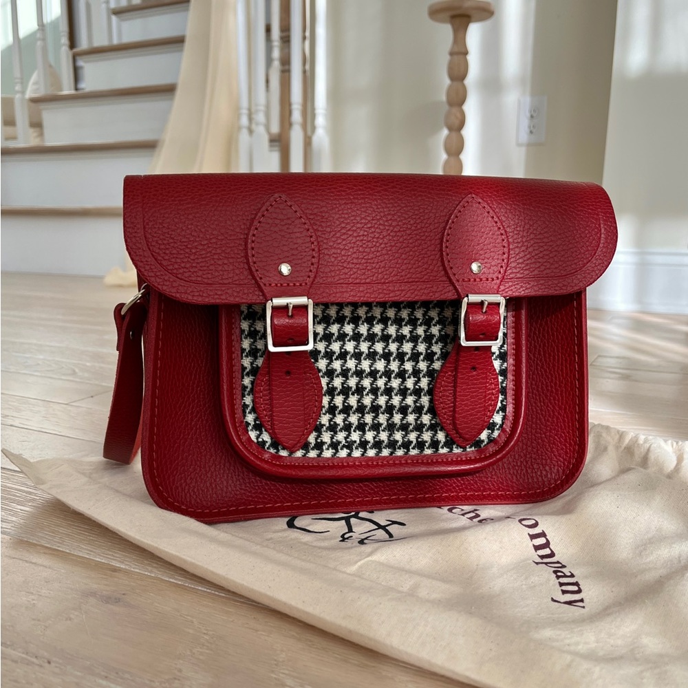 Cambridge Satchel 11in Satchel in red Celtic Grain w/ Harris Tweed® Houndstooth